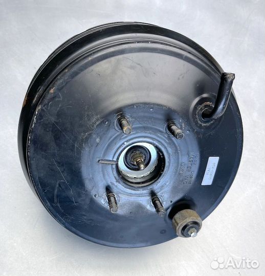 Мицубиси L400 Усилитель вакуумный тормозов