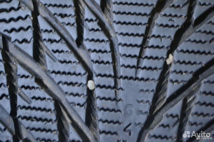 Nokian Tyres Hakkapeliitta R2 225/45 R17