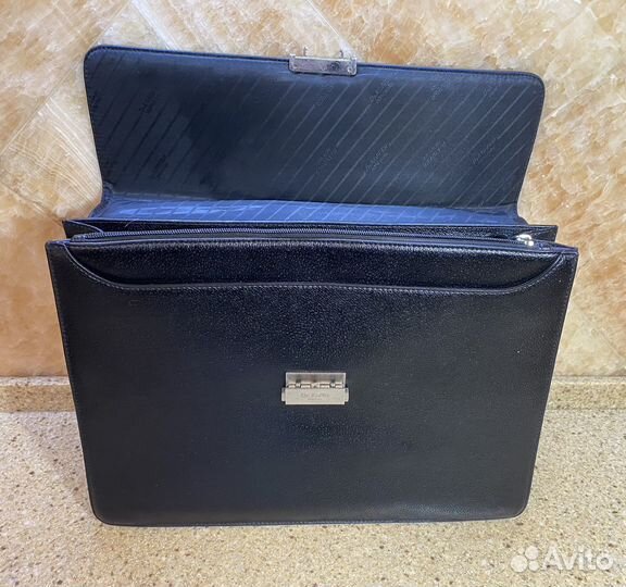 Портфель DR. coffer NEW york классический черный