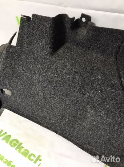 Обшивка багажника volkswagen golf mk4. 1J6867428K