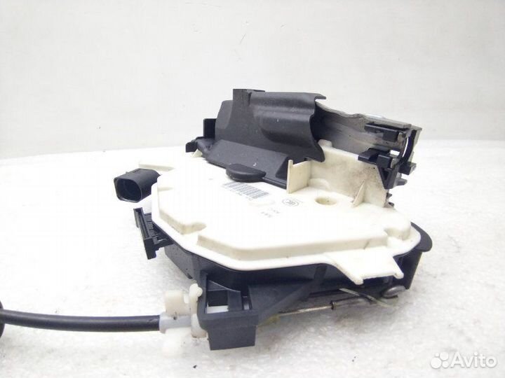 Замок двери задний левый Volkswagen Tiguan 1 2.0