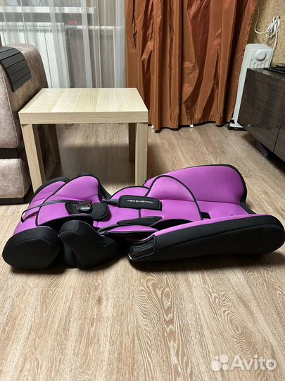 Автомобильное кресло