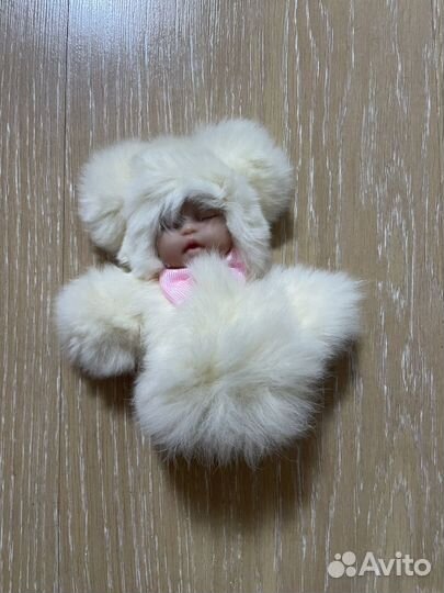 Брелок кукла,пушистый