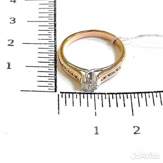 Золотое кольцо с бриллиантом 16,5р