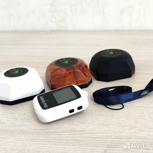 Кнопка вызова персонала помощи и часы пейджер