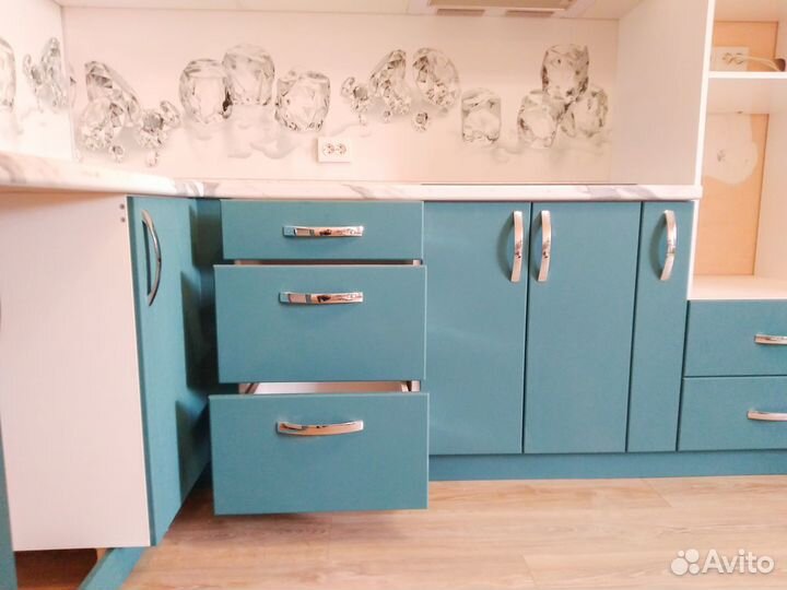 Кухонный гарнитур. Угловая кухня глянец ксп:42647