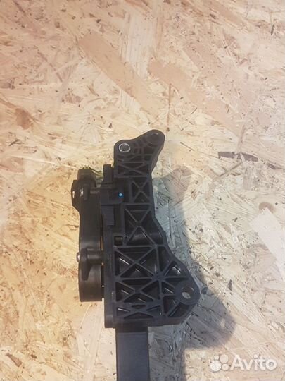 Педаль газа ssangyong actyon NEW 2011