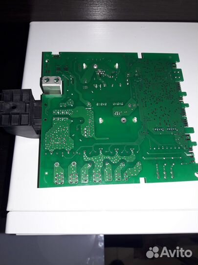 Продаю плату от духового шкафа Бош 11034053