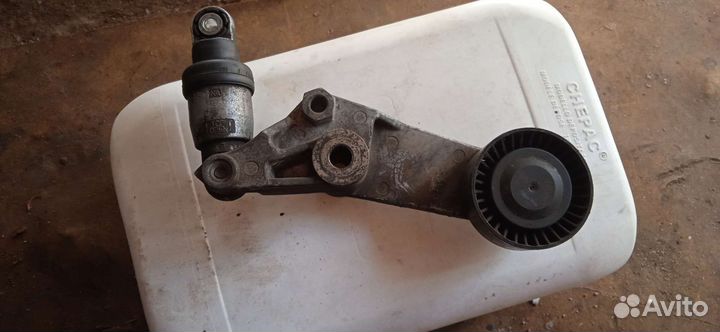 Натяжитель ремня 1zzfe, 3zzfe, 4zzfe