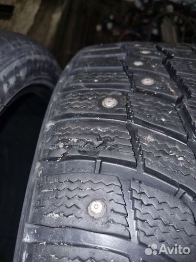 Michelin Latitude X-Ice 295/35 R21