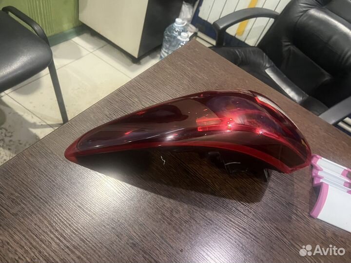 Продам здадний правый фара на киа рио Х 2020 года