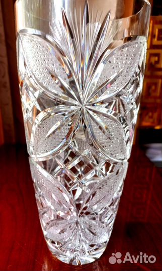 Вазы хрустальные для цветов большие. Доска