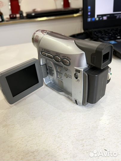 Видеокамера Canon