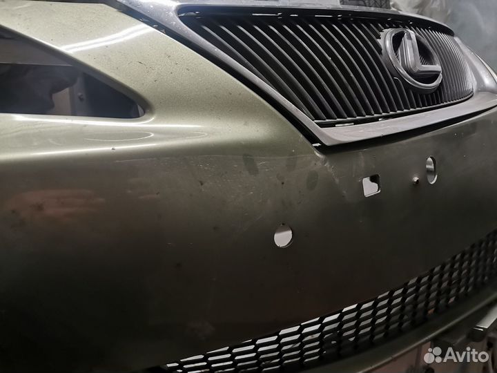 Передний бампер lexus is 250