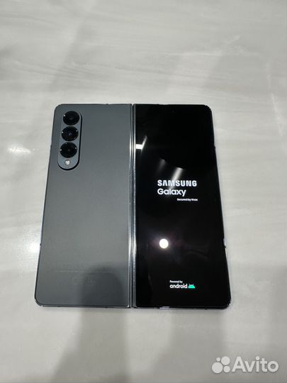 Samsung Galaxy Z Fold4, 12/1 ТБ