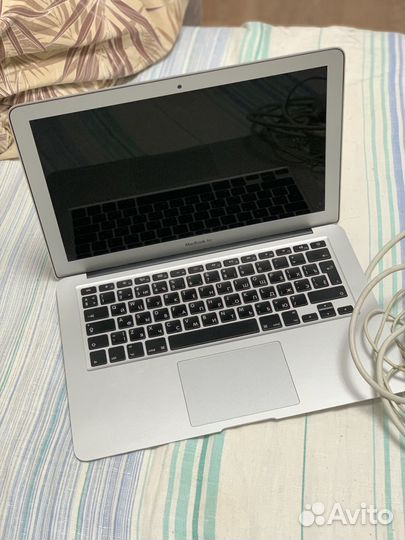 MacBook air 2017 i5 8gb 128ssd не включается