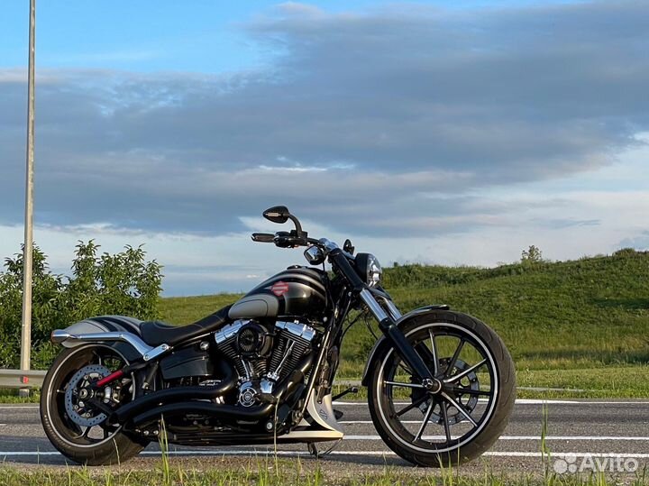 Harley Davidson Breakout