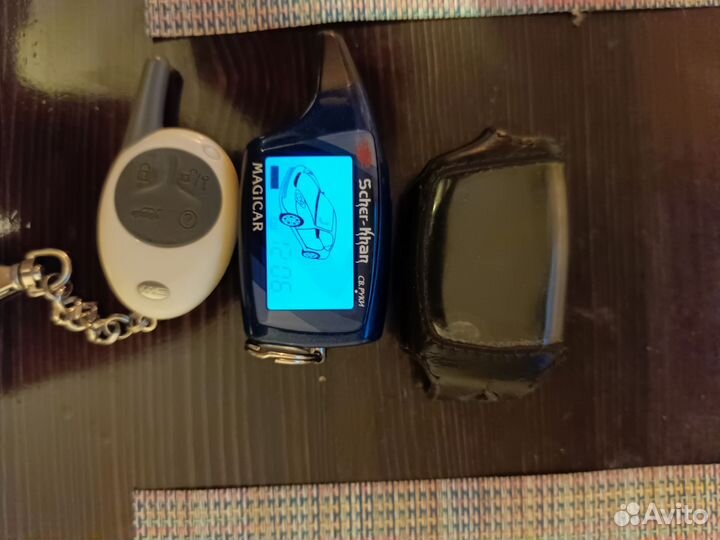 Брелок сигнализации Шерхан магикар 6