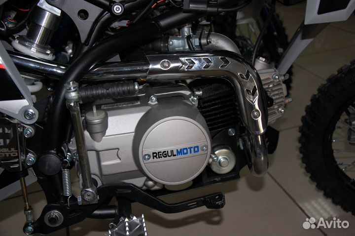 Regulmoto pilot EA