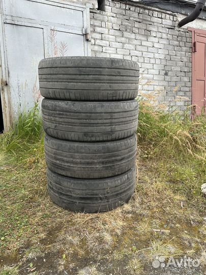 Pirelli P Zero 255/40 R21 102V