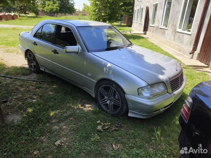 Mercedes-Benz C-класс 2.4 МТ, 1999, 500 000 км