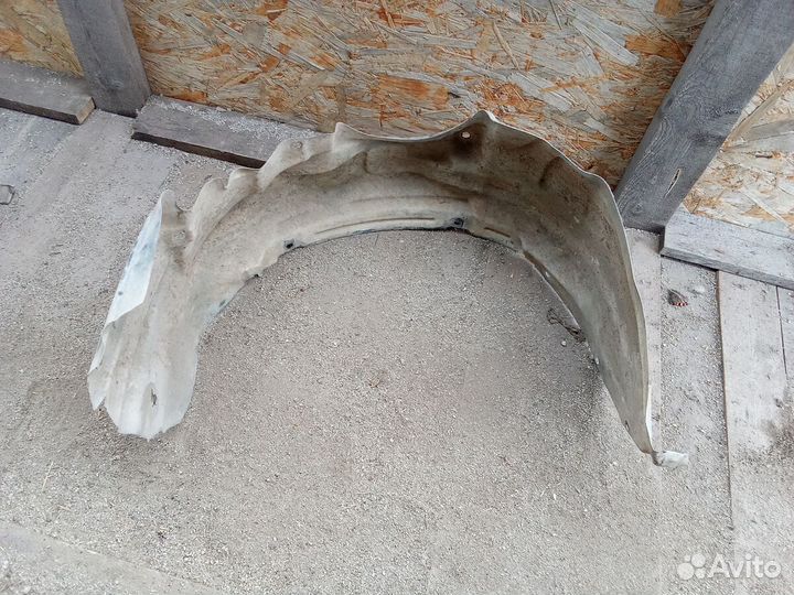 Локер передний правый Toyota Sprinter (91-02 года) AE100, AE101, AE104, EE101, CE100, CE104, EE104