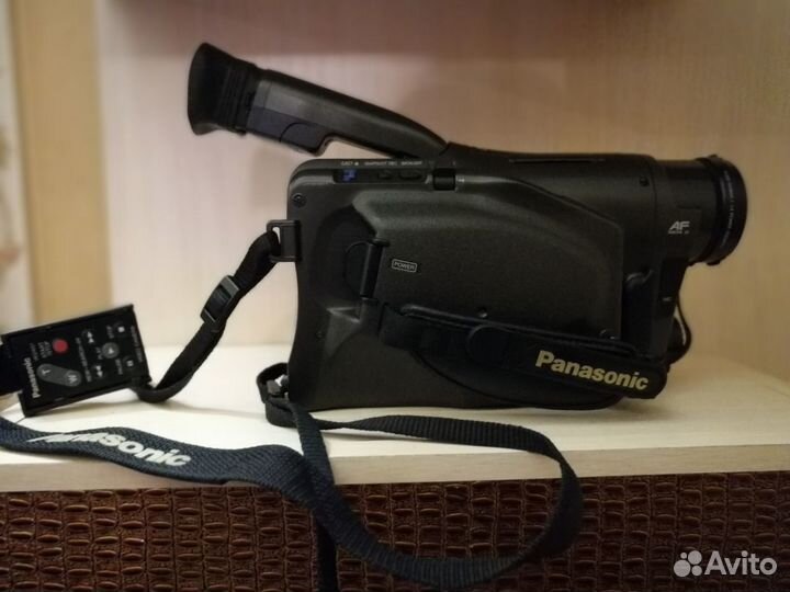 Продаю видеокамеру Panasonic RX 7