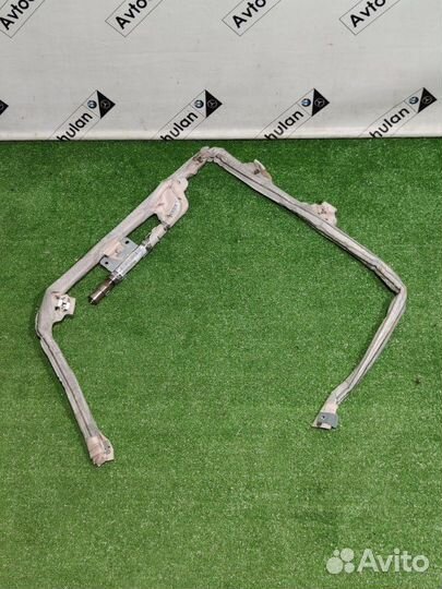 Шторка безопасности правая Mercedes-Benz E-Class