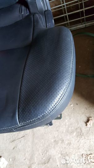 Сиденье второй ряд Mitsubishi Outlander XL