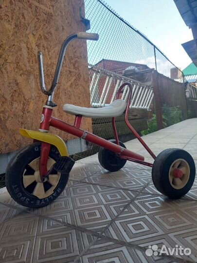 Детский трехколесный велосипед СССР
