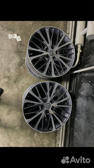 Литье lexus ES r18