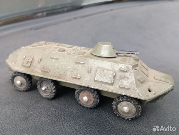 Игрушка бтр СССР антиквариат