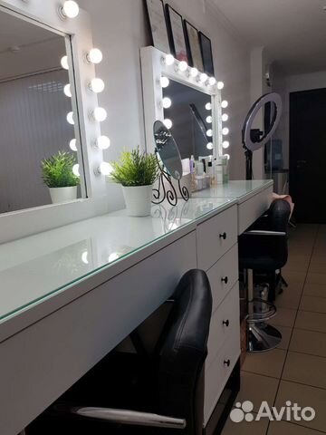 Администратор студии красоты