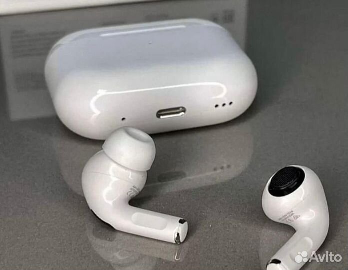 Наушники AirPods