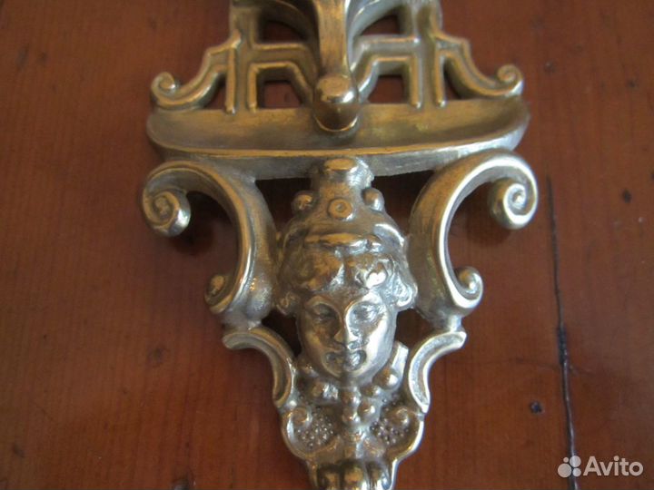 Бронзовый спичечник