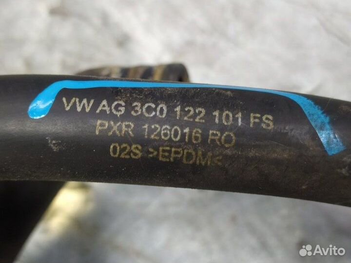 Шланг системы охлаждения Volkswagen Passat B6