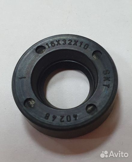 Сальник (манжета) 16*32*10