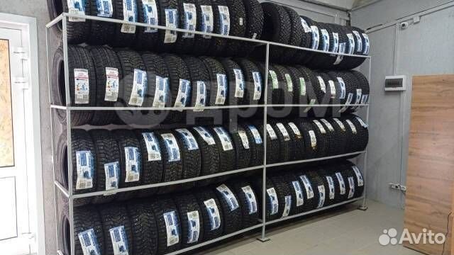 Goodyear Ultragrip 600 215/55 R17