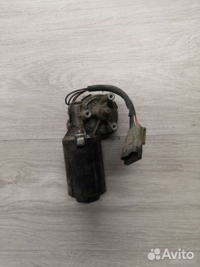 Моторчик дворников Renault Logan