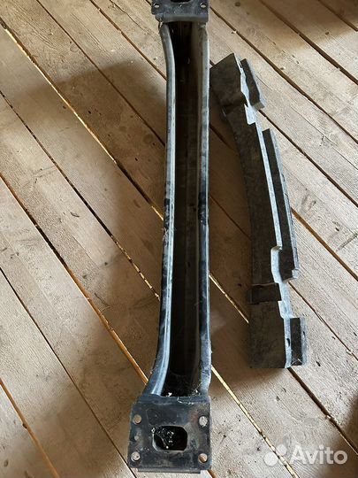 Усилитель заднего бампера touareg 2