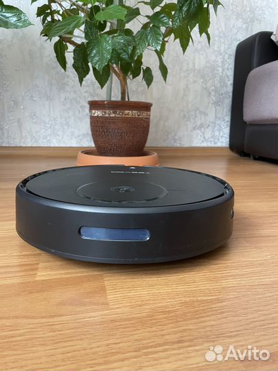 Робот пылесос
