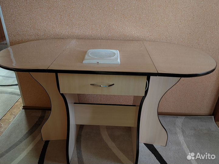 Маникюрный стол с вытяжкой складной бу