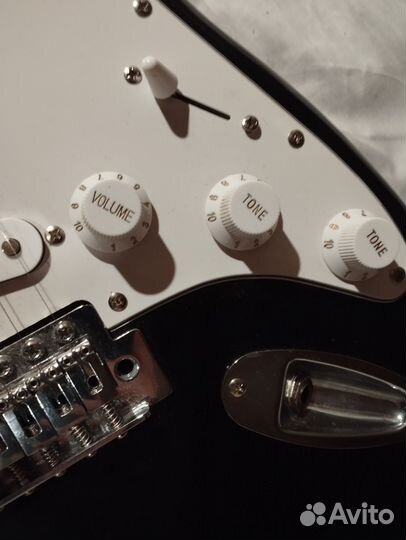 Электрогитара с комбиком бу