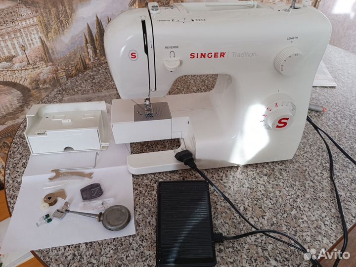 Швейная машина Singer