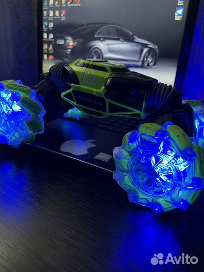 Машинка на радиоуправлении