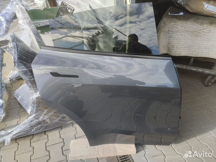 Tesla model y, MY дверь правая задняя