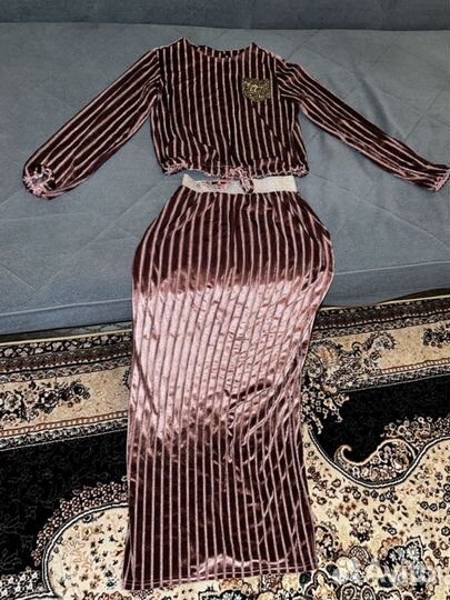 Костюм женский