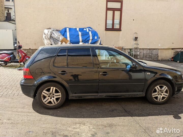 Панель передняя (телевизор) для Volkswagen Golf 4