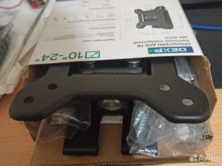 Кронштейн для тв наклонно-поворотный 10