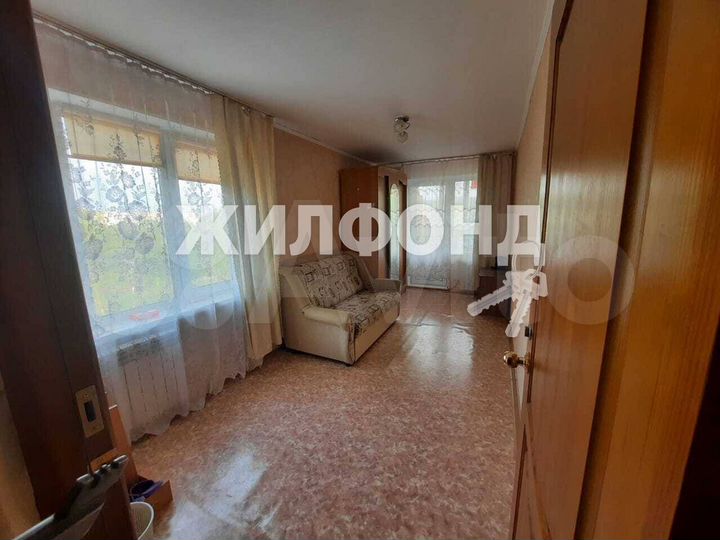 Комната 13,8 м² в 3-к., 5/9 эт.